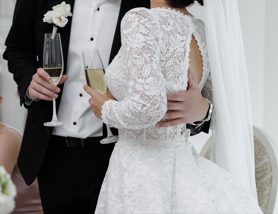 Весільна сукня мереживна