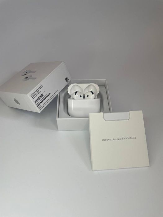 Навушники airpods 4