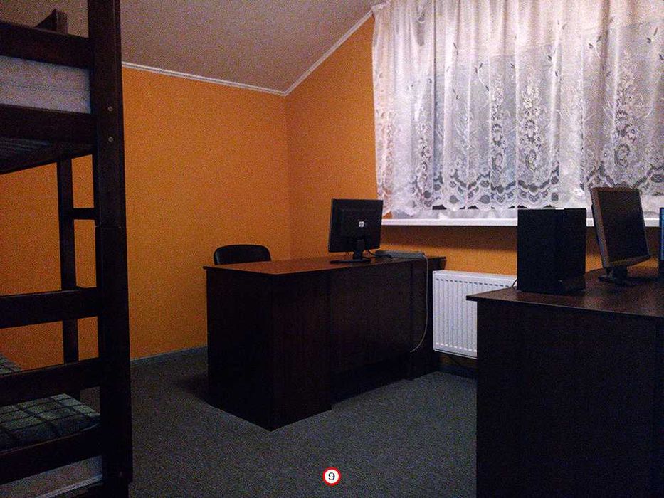 Дом 2 этажа в р-не Александровка, 163 м2 с гаражом, на 10 сотках.