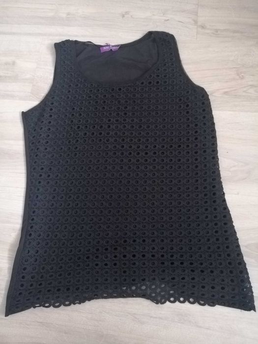 Sprzedam ubrania widoczne na zdjęciach