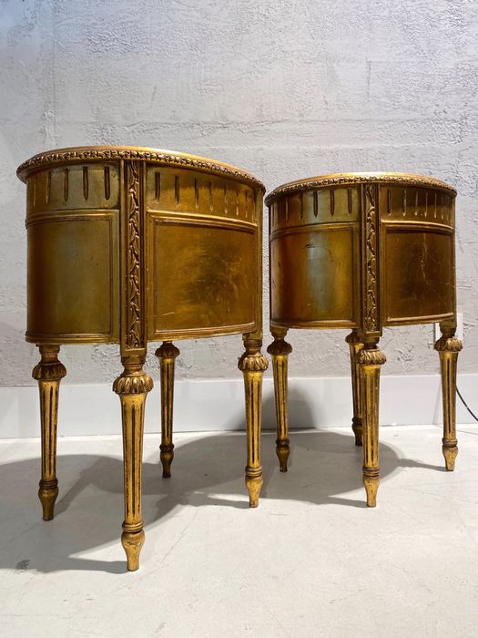 Komody , stoliki nocne , komodki , antyki , szafki nocne