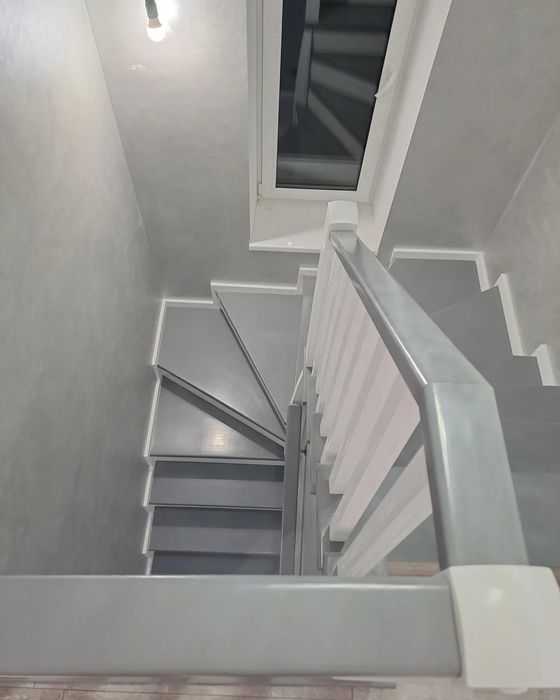 Сходи з дерева під замовлення