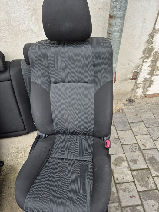 Fotele kanapa Komplet Toyota Avensis