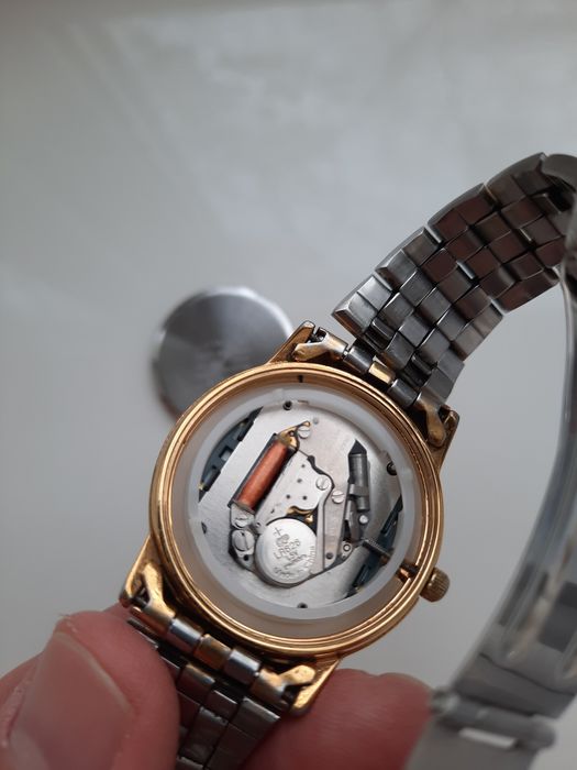 Редкие  мужские кварцевые часы CASIO MTP 1063 ЯПОНИЯ ,ОРИГИНАЛЬНЫЕ