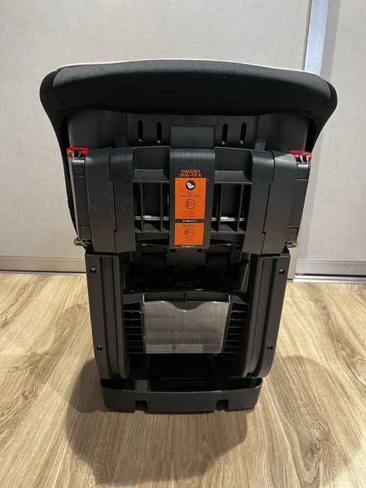 Дитяче автокрісло