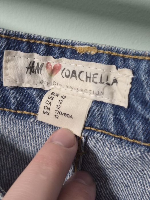 Джинсові шорти H&M Coachella з вишивкою