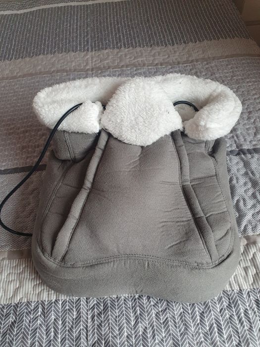 Elektryczny but ogrzewajacy z funkcją masażu tech-med