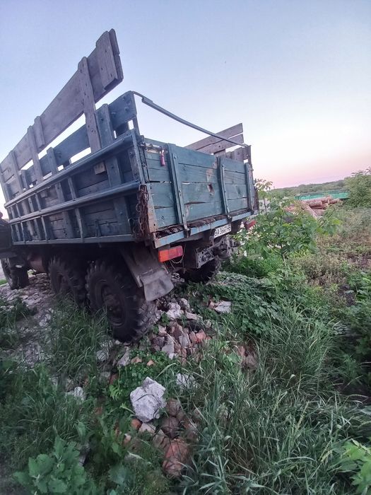 ЗІЛ 131 на повному ходу