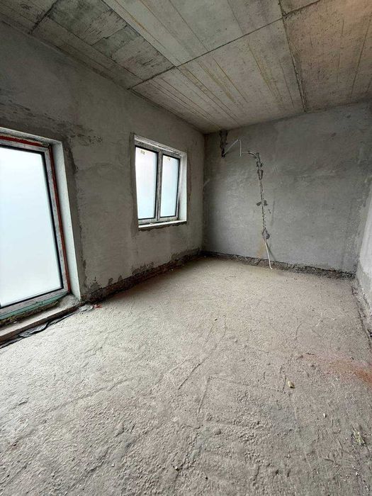 Продаю новий сучасний котедж з правом власності у Львові