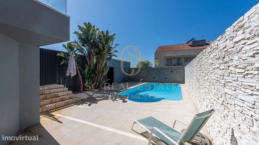 Moradia T4 com Piscina, 3 frentes, 300 mts Praia, São Félix Marinha