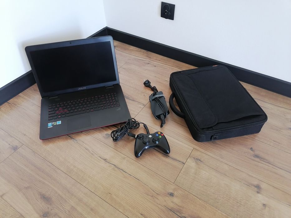 Laptop ASUS Republice of game 711 j