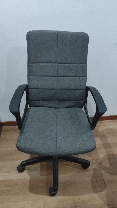 Vendo cadeira de escritório