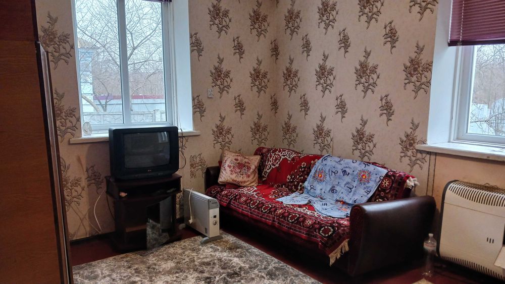 Продаж 1/2 будинку  в р-н Загребля(біля г-р-к”Хуторок”).