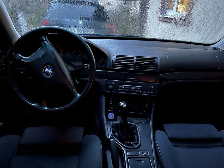 BMW  E39 серія 5