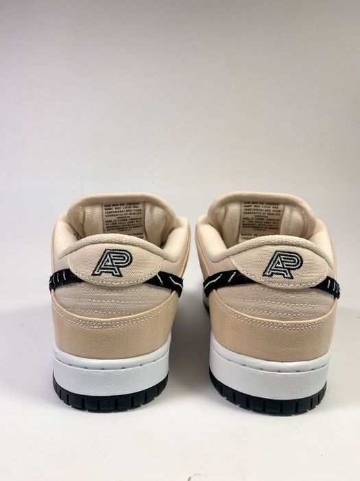 Nike SB Dunk Low Albino & Preto - 44.5 / 45 / 46