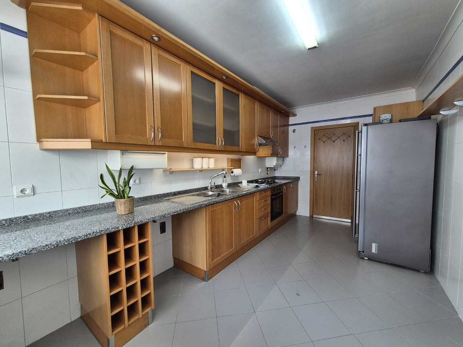 T3, lug garagem, arrecadação, excelentes acabamentos e exposição solar
