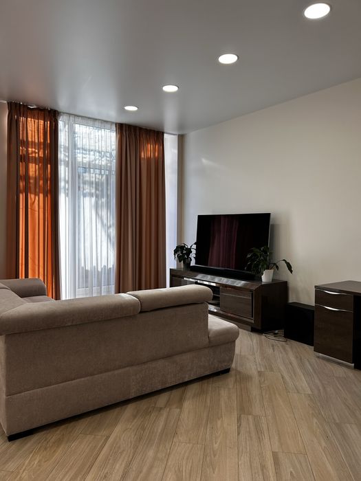 Продаж 2-х кімнатної квартири жк Комфорт Сити з терасою