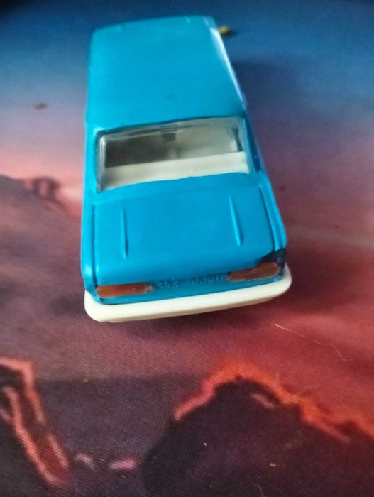 Коллекционная модель ЗАЗ-966 «Запорожец» 1:43 СССР