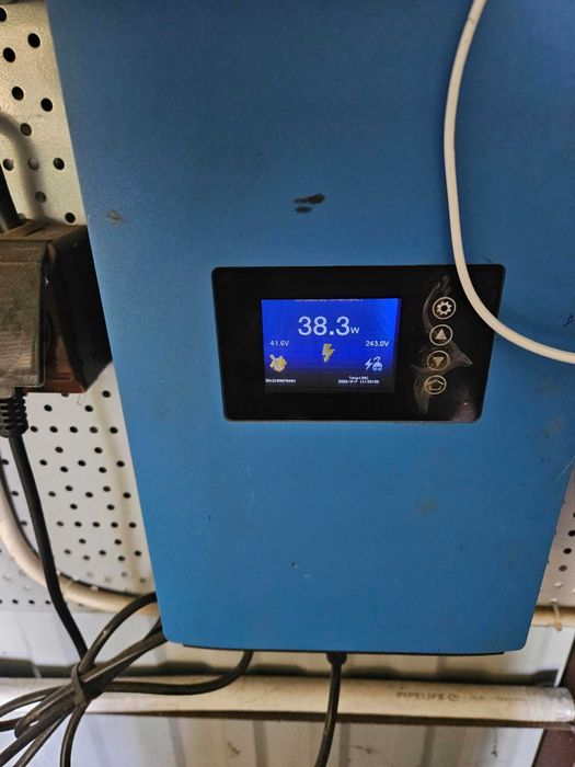 Elektrownia wiatrowa Insta Breeze 2 kw