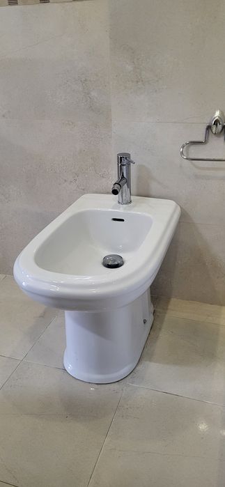 Conjunto de sanita e bidé da sanilusa