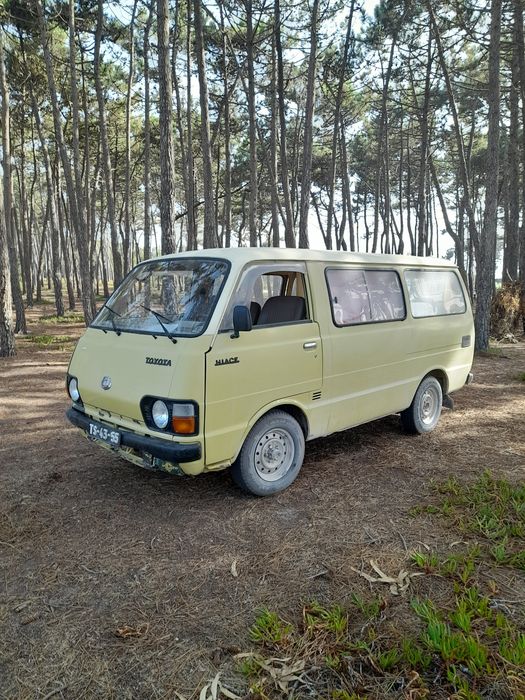 Toyota  hiace van