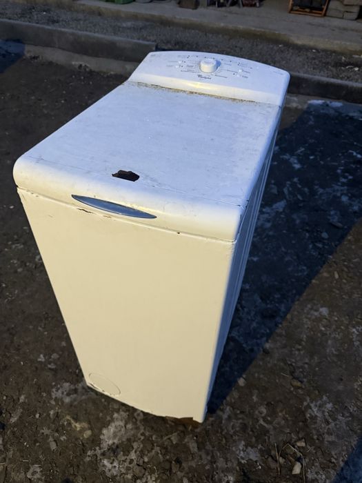 Пральна машинка Whirpool з вертикальним завантаженням 5 кг