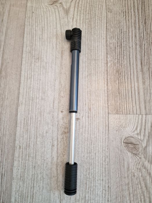 Pompka rowerowa mini z uchwytem do ramy Barbieri