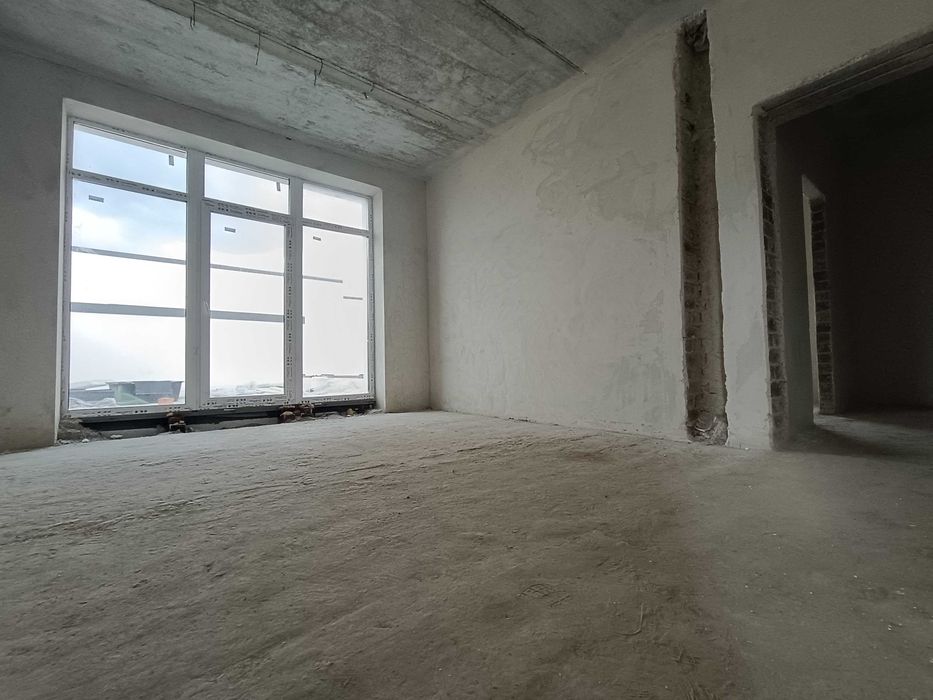 ПРОДАМ дім  загороджений дуплекс з гаржем та терасою 160 м² , 3сот ГАЗ  підключенні всі міські комунікації