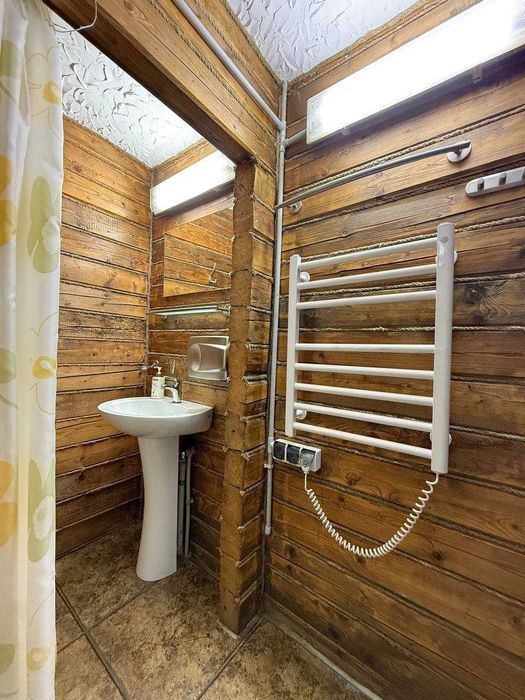Продаж будинку із сауною