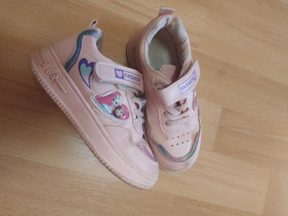 Buty 26 dziewczęce