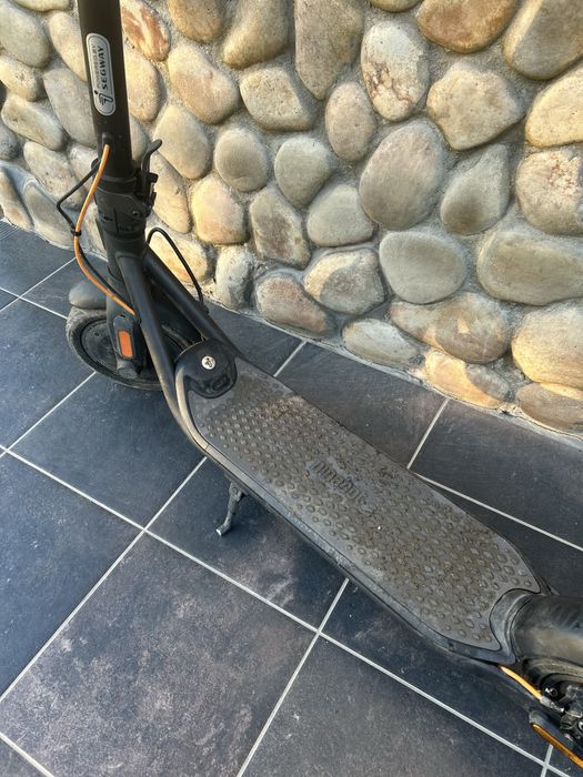 електросамокат Ninebot Kickscooter F30E