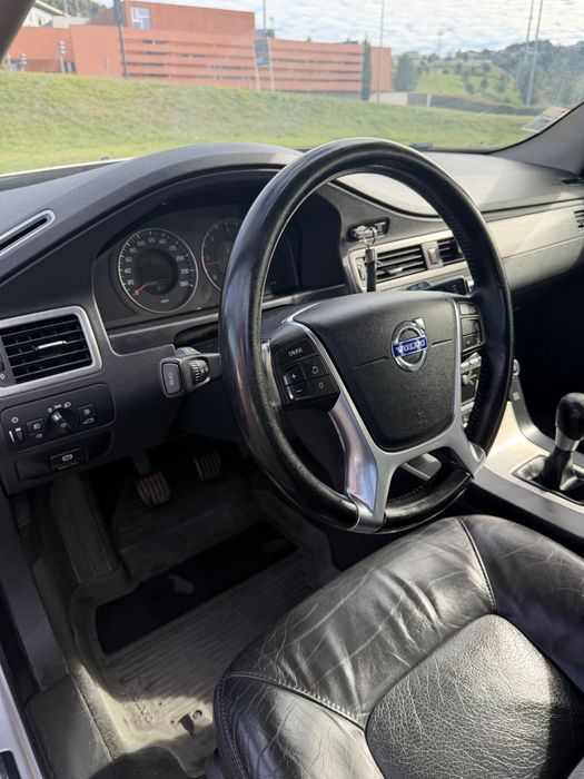 VOLVO XC70  -  D5