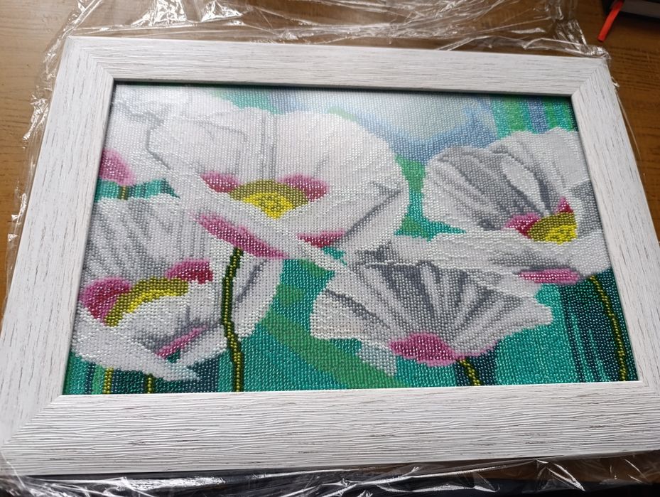 Картина бісером повністю зашита