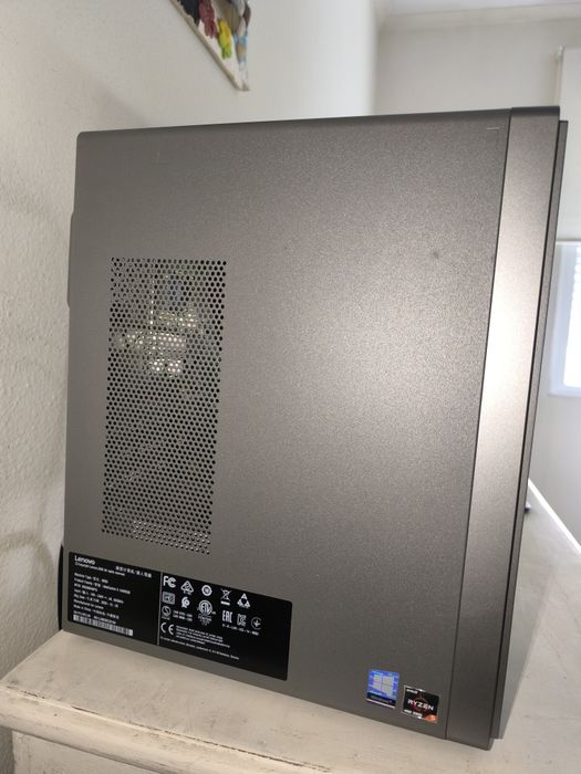 Torre Lenovo Ryzen 5 8Gb RAM + Monitor LG
