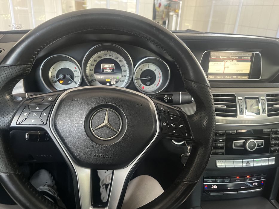 Mercedes-Benz W212(FL) 2014 года.