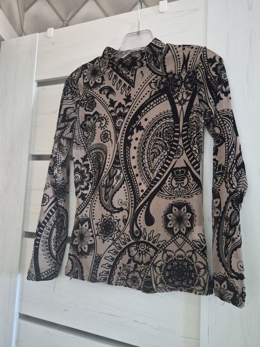 Piękna bluzka Italy moda r.uniwersalny