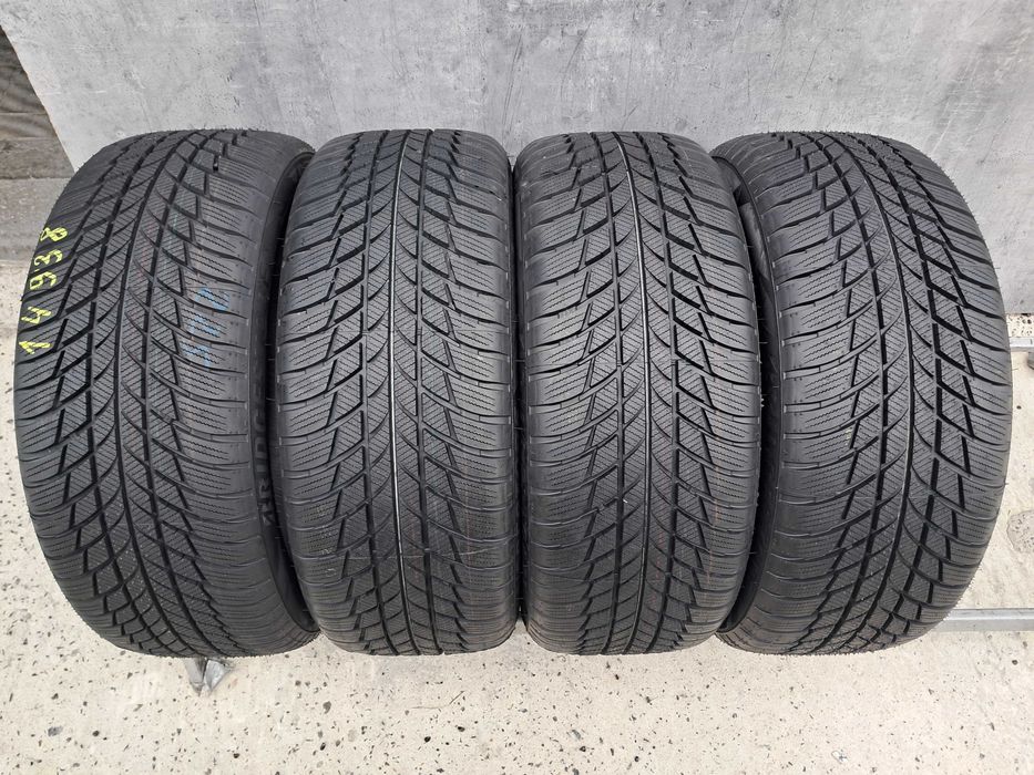 Резина зимова, нова, Bridgestone Blizzak LM001 * RFT 225/50 R18