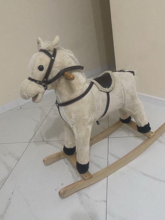 Коник іграшковий для дітей