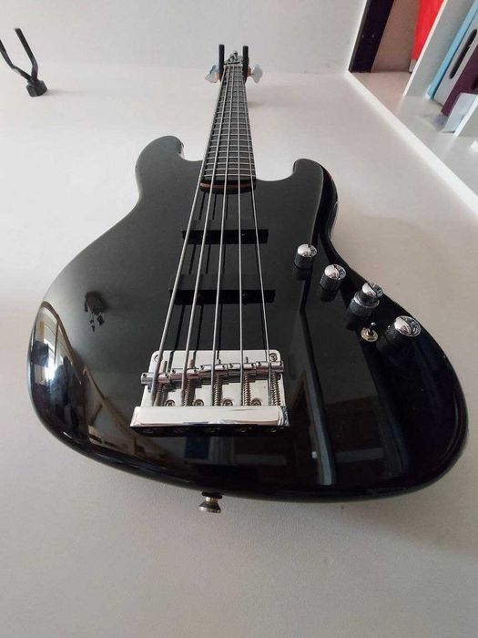 Squier Jazz Bass 5 Deluxe Active Gitara Basowa Bas Aktywna 5 strunowa