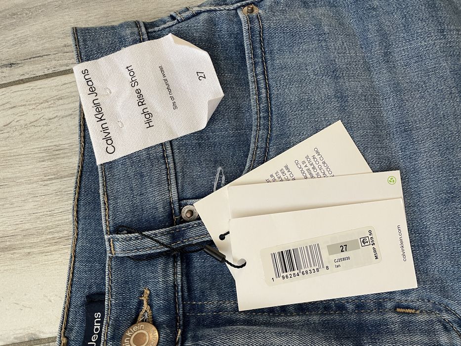 Шорти Calvin Klein 37р
