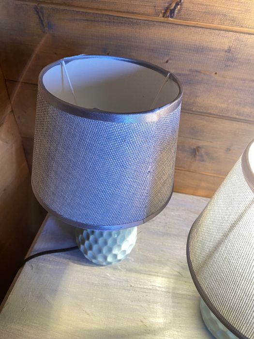 Dois candeeiros de mesa cabeceira