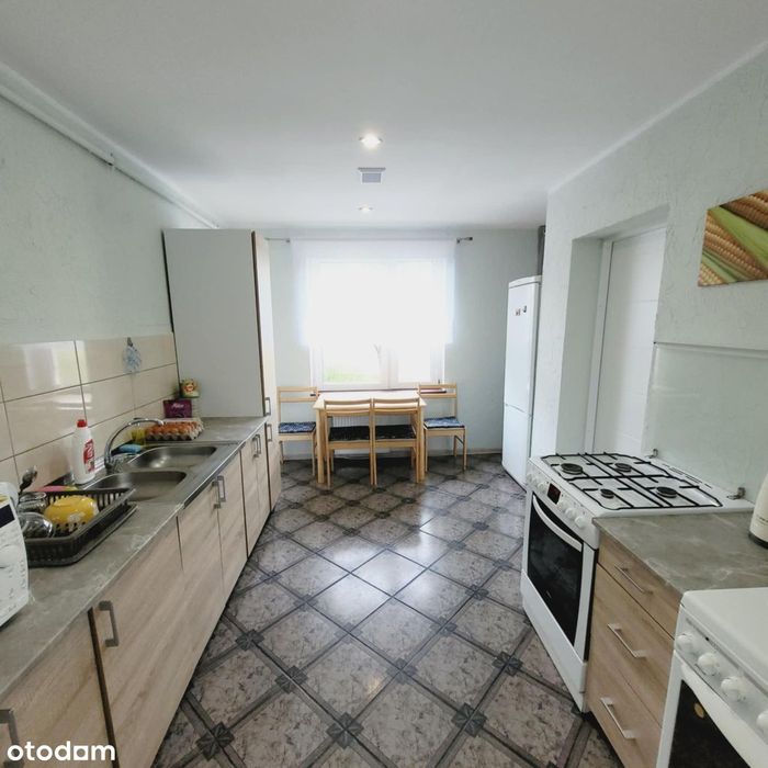 DOM NAD MORZEM - 10 pokoi z łazienkami : 331 m2 + duże poddasze