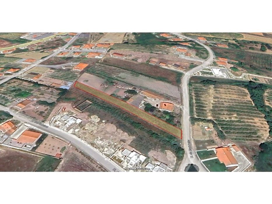 Terreno para construção de 2 moradias