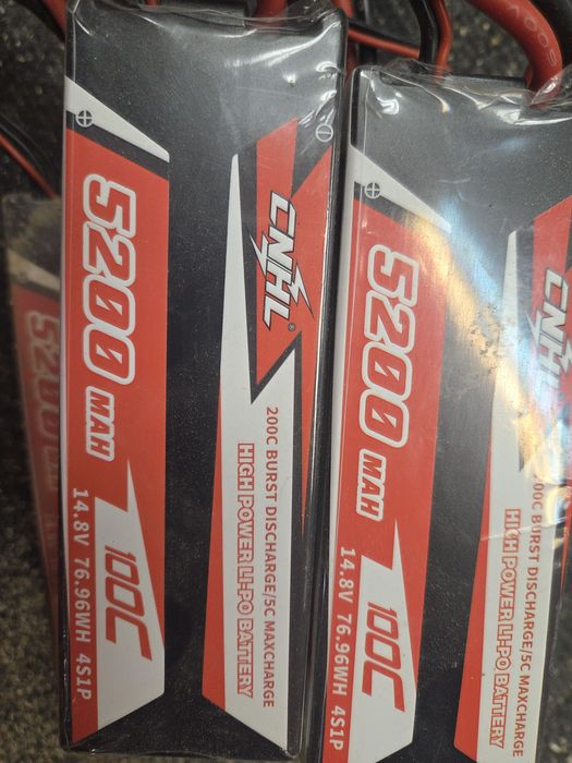 Lipo 4S 5200 MAH CNHL 100C 100 Zł za sztukę