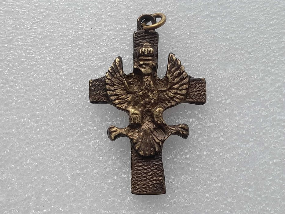 Mały krzyż patriotyczny z orłem (mosiężny)