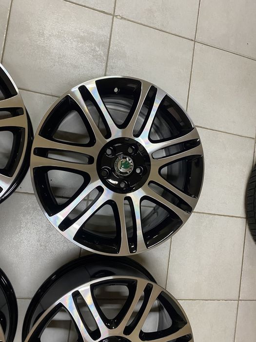 Jantes 18” 5x112 originais skoda octavia vw golf caddy audi a3 passat