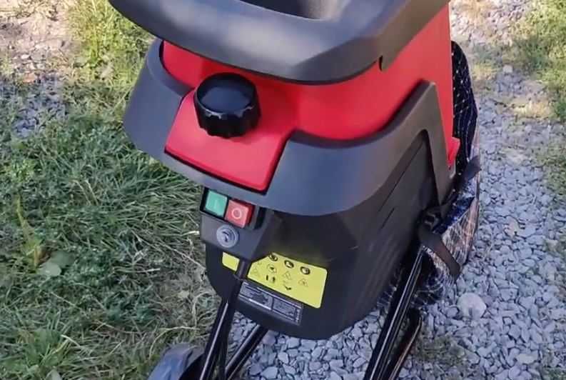 Гілкоподрібнювач електричний Vitals Zs 2445j щепкорез 2400Вт садовий