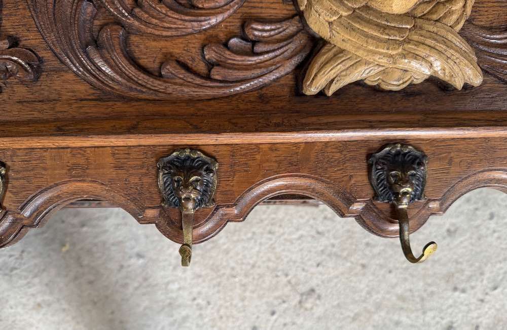 Unikatowy rzeźbiony ścienny wieszak dl.120cm.