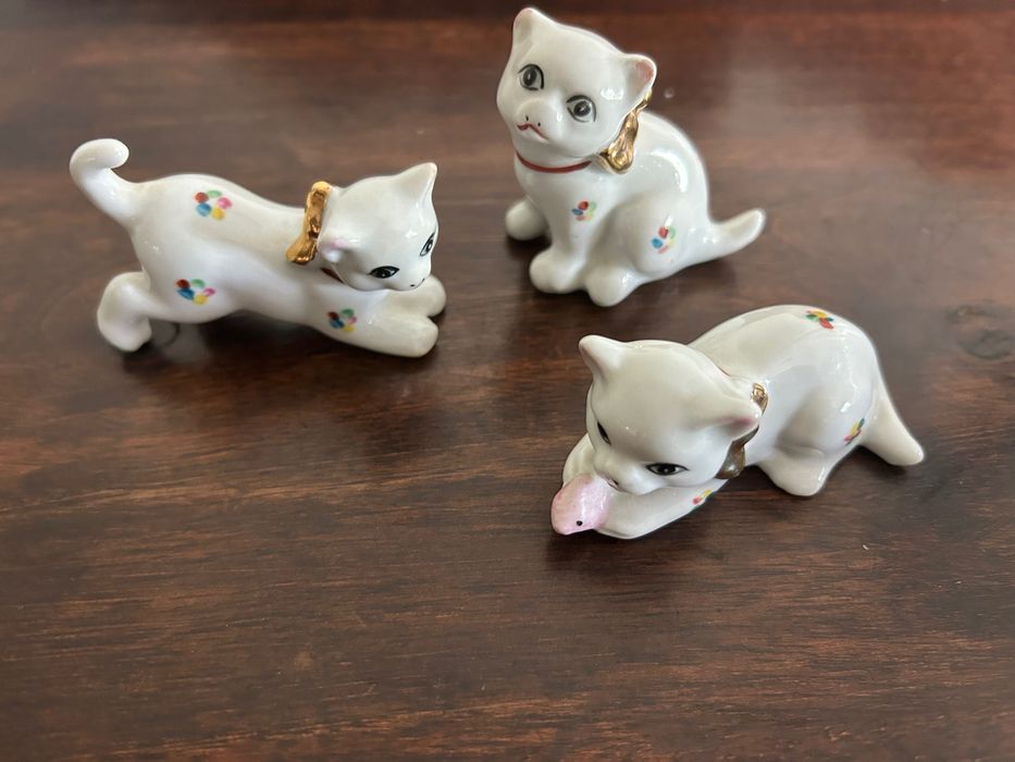 Coleção de gatos e gatinhos de cerâmica (33) e um ratinho