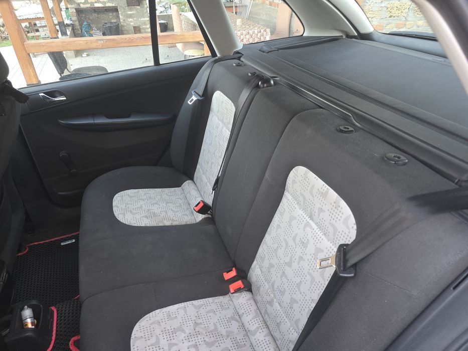 Продам Fabia 1.  2004 року